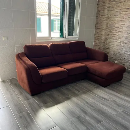 Casa A 2 Minutos A Pe De Piscina Natural * Ponta Delgada