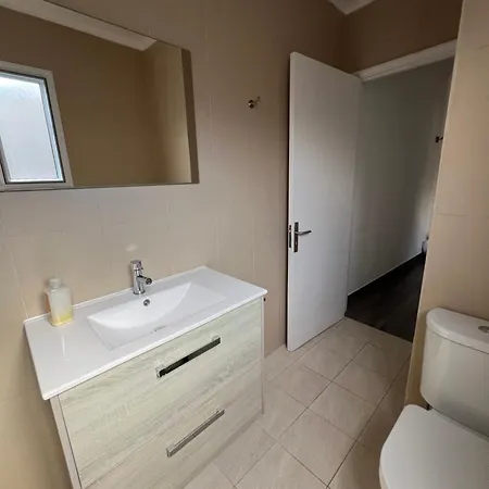 펜션 Casa A 2 Minutos A Pe De Piscina Natural