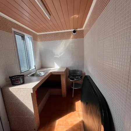 Casa A 2 Minutos A Pe De Piscina Natural 펜션