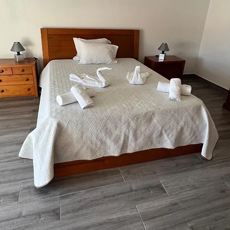 Casa A 2 Minutos A Pe De Piscina Natural * Ponta Delgada