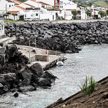 Casa A 2 Minutos A Pe De Piscina Natural * Ponta Delgada (Sao Miguel)