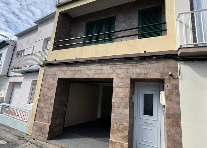 펜션 Casa A 2 Minutos A Pe De Piscina Natural Ponta Delgada