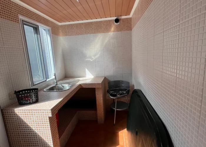 Casa A 2 Minutos A Pe De Piscina Natural 펜션