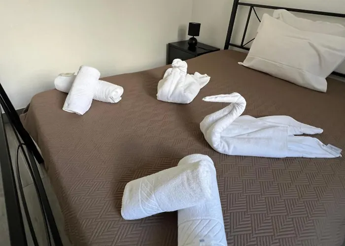 Casa A 2 Minutos A Pe De Piscina Natural * Ponta Delgada